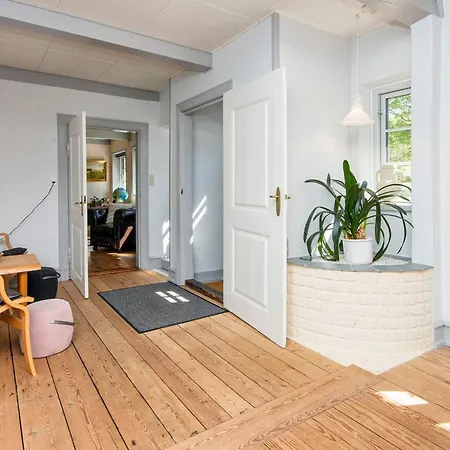 Semesterbostad Idyllic Danish Retreat-by Traum *