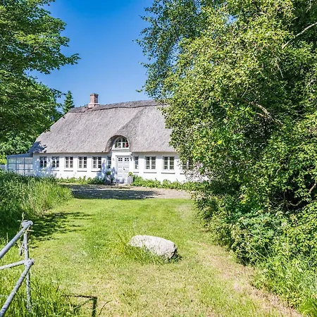 Idyllic Danish Retreat-by Traum Semesterbostad Hemmet