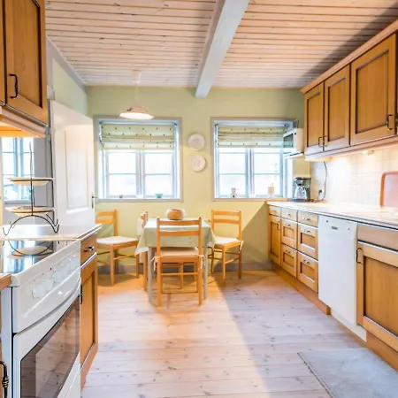 Idyllic Danish Retreat-by Traum Semesterbostad Hemmet